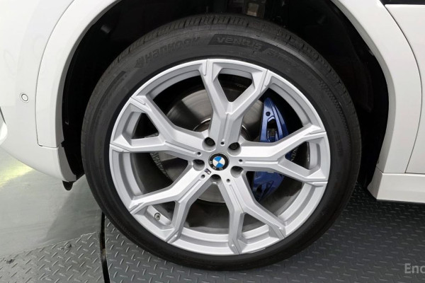 2022 BMW X6 с пробегом 104 251 км