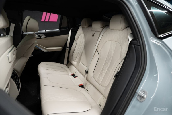 2025 BMW X6 с пробегом 4 000 км