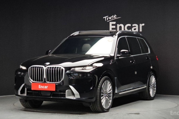 2025 BMW X7 с пробегом 10 569 км