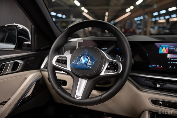 2025 BMW X6 с пробегом 4 000 км