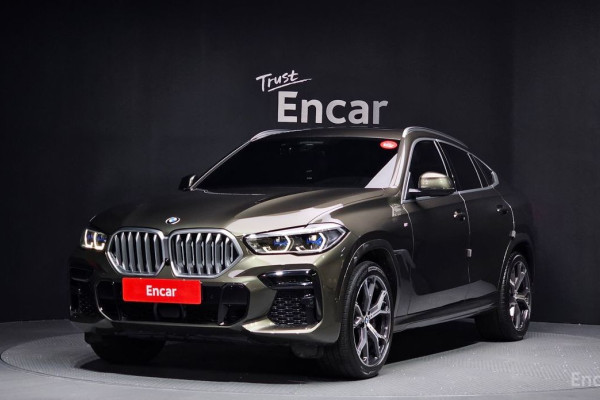 2022 BMW X6 с пробегом 45 438 км