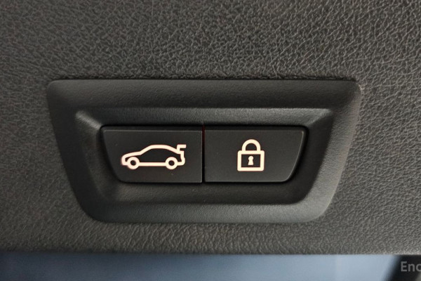 2022 BMW X6 с пробегом 33 592 км