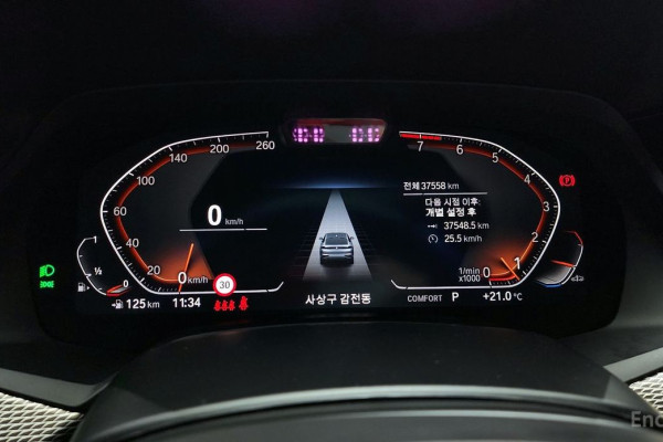 2022 BMW X6 с пробегом 37 558 км