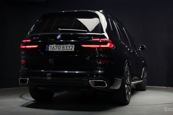 2025 BMW X7 с пробегом 8 444 км