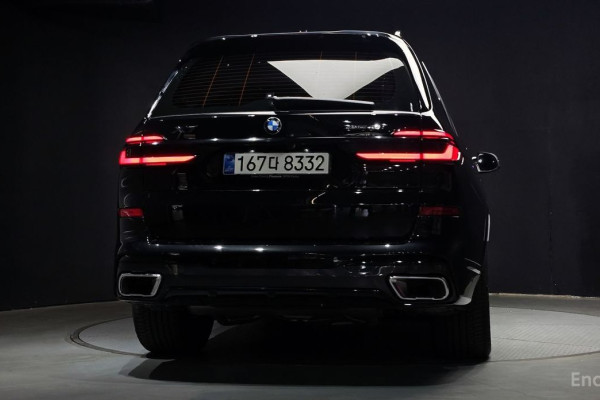 2025 BMW X7 с пробегом 8 444 км