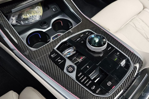 2025 BMW X7 с пробегом 4 776 км