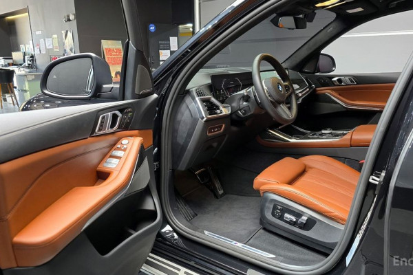 2025 BMW X7 с пробегом 8 444 км