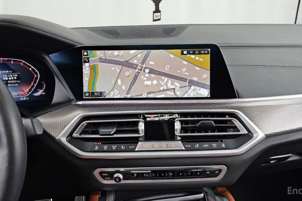 2022 BMW X6 с пробегом 45 438 км