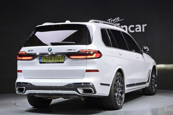 2025 BMW X7 с пробегом 9 663 км
