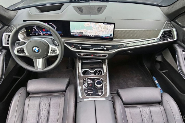 2025 BMW X7 с пробегом 7 914 км