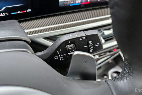 2025 BMW X7 с пробегом 7 914 км