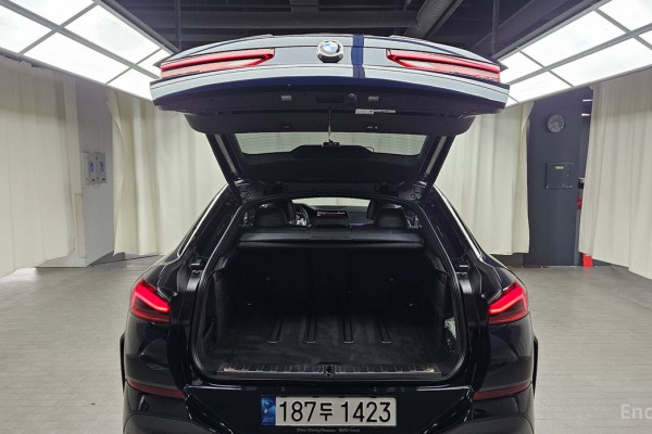 2022 BMW X6 с пробегом 39 658 км