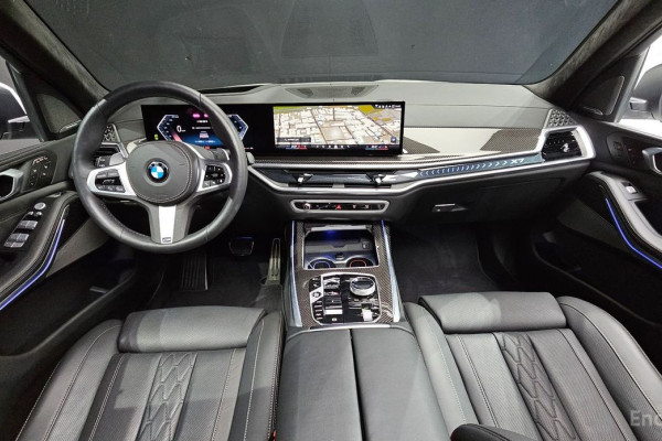 2025 BMW X7 с пробегом 9 663 км