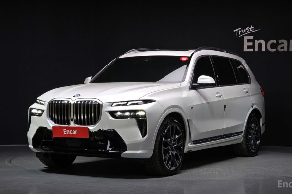 2025 BMW X7 с пробегом 12 741 км