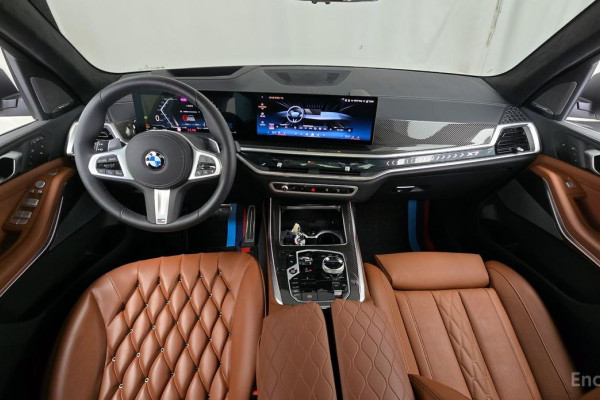 2025 BMW X7 с пробегом 12 741 км
