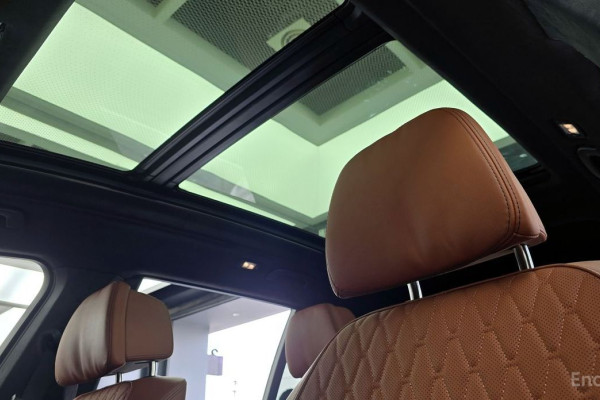 2025 BMW X7 с пробегом 12 741 км