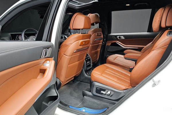 2024 BMW X7 с пробегом 21 815 км