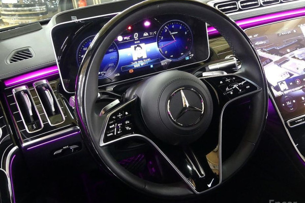 2022 Mercedes-Benz S-Класс с пробегом 18 000 км