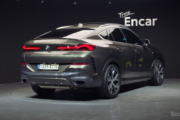 2022 BMW X6 с пробегом 28 555 км