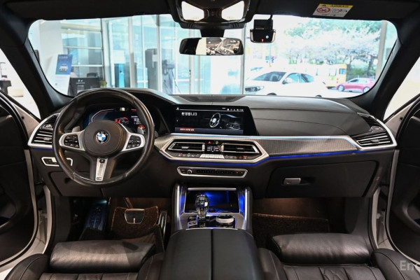 2022 BMW X6 с пробегом 40 296 км