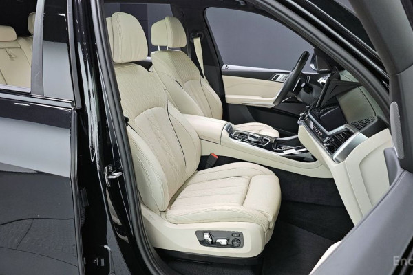 2024 BMW X7 с пробегом 14 944 км