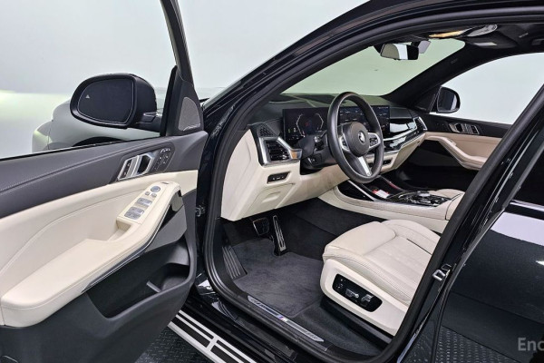 2024 BMW X7 с пробегом 14 944 км