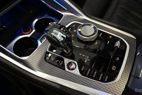 2022 BMW X6 с пробегом 40 296 км