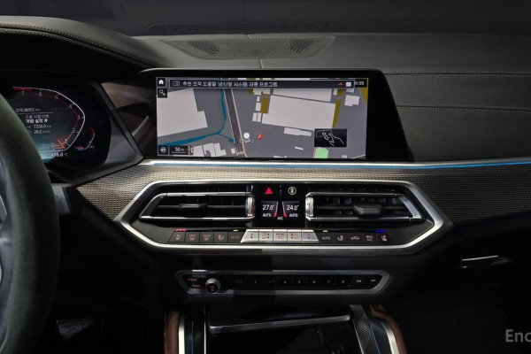 2022 BMW X6 с пробегом 28 555 км