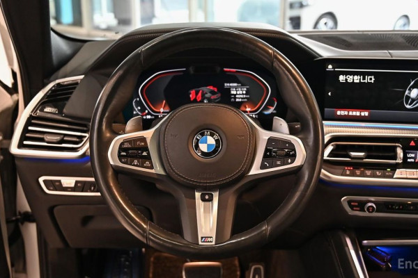 2022 BMW X6 с пробегом 40 296 км