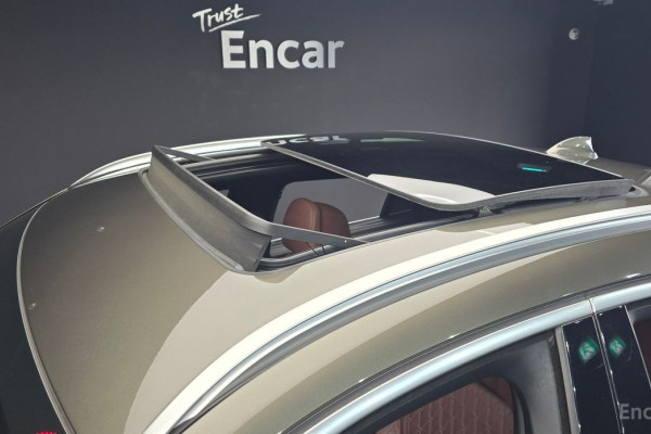 2022 BMW X6 с пробегом 28 555 км