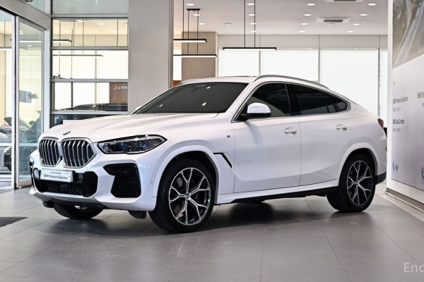 2022 BMW X6 с пробегом 40 296 км