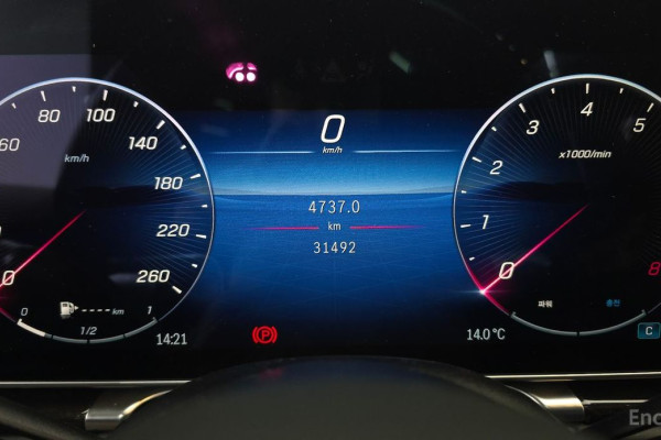 2023 Mercedes-Benz S-Класс с пробегом 31 492 км