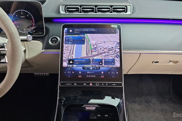 2022 Mercedes-Benz S-Класс с пробегом 15 892 км