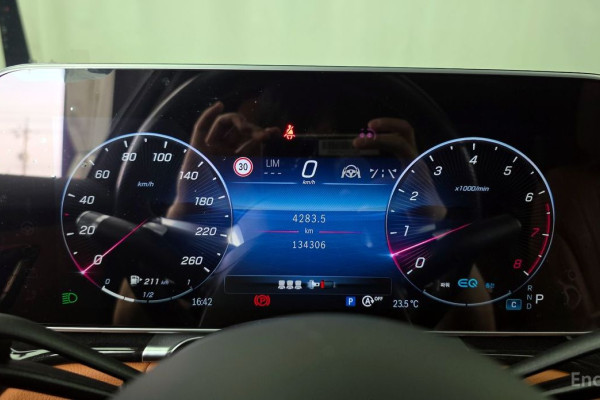 2022 Mercedes-Benz S-Класс с пробегом 134 306 км