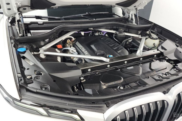 2025 BMW X7 с пробегом 13 146 км