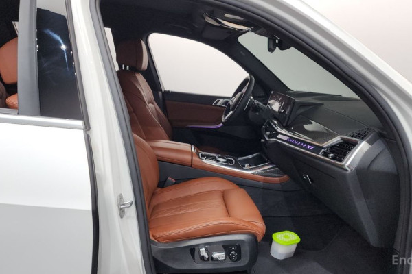 2025 BMW X7 с пробегом 13 146 км