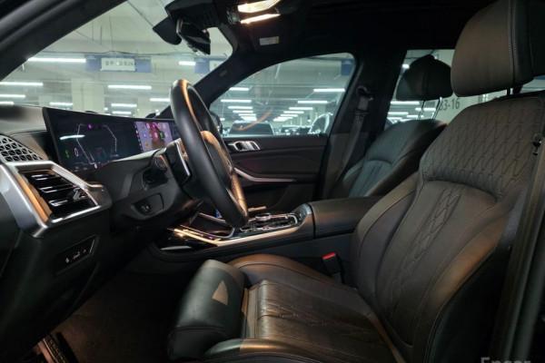 2024 BMW X7 с пробегом 37 000 км