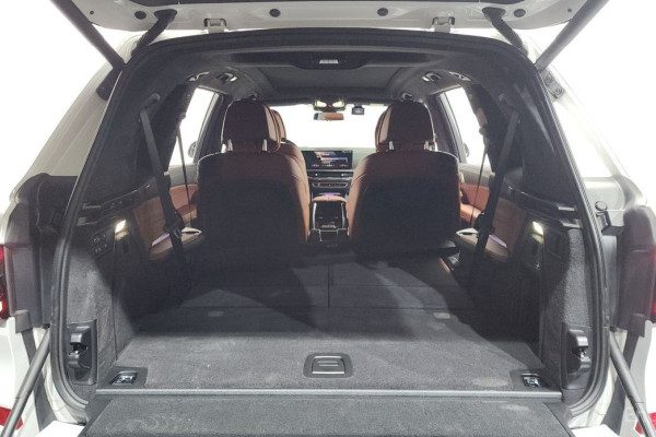 2025 BMW X7 с пробегом 13 146 км