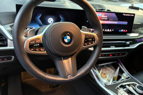 2025 BMW X7 с пробегом 8 000 км