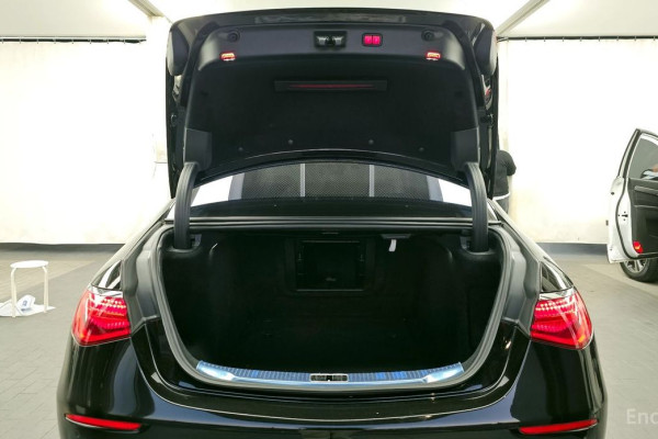 2022 Mercedes-Benz S-Класс с пробегом 114 608 км