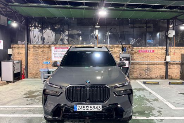 2025 BMW X7 с пробегом 3 810 км