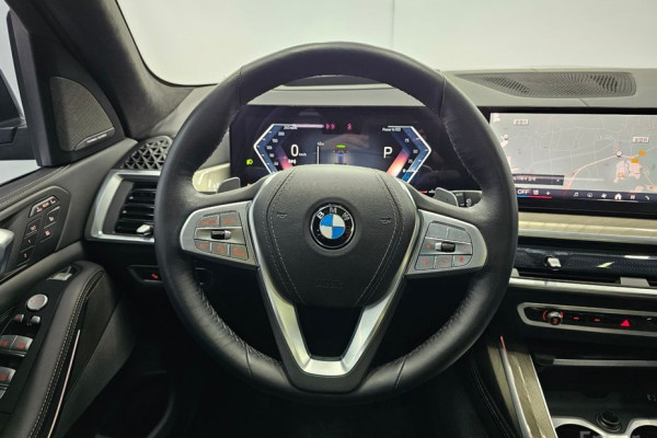 2024 BMW X7 с пробегом 18 151 км