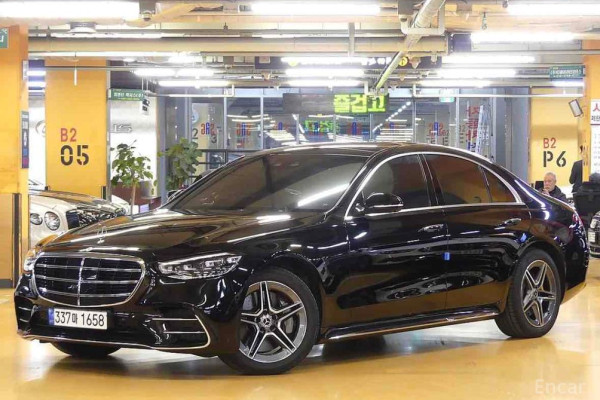 2023 Mercedes-Benz S-Класс с пробегом 42 047 км