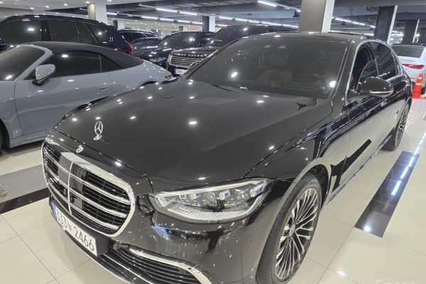 2023 Mercedes-Benz S-Класс с пробегом 49 135 км