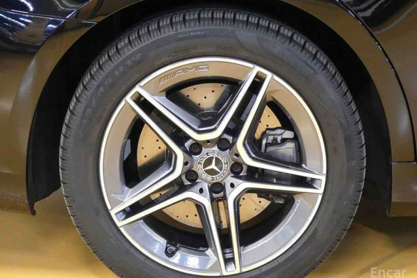 2023 Mercedes-Benz S-Класс с пробегом 42 047 км