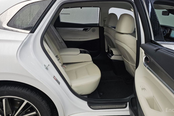 2022 Hyundai Grandeur с пробегом 82 541 км