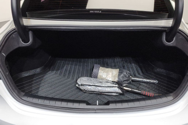 2021 Hyundai Grandeur с пробегом 106 013 км