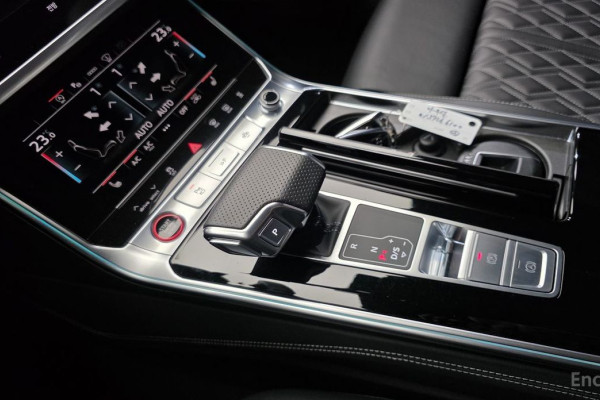 2022 Audi S6 с пробегом 8 779 км