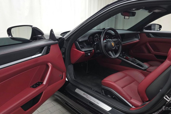 2021 Porsche 911 с пробегом 46 031 км