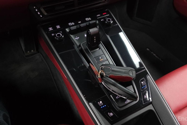 2021 Porsche 911 с пробегом 46 031 км